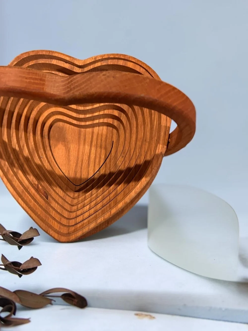 Vintage Heart-Shaped Nested Wood Basket Set with Handle – Mid-Century Decorative